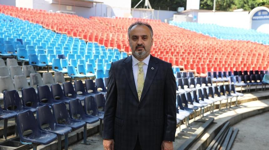 A&ccedil;ık Hava&rsquo;da tiyatro ş&ouml;leni