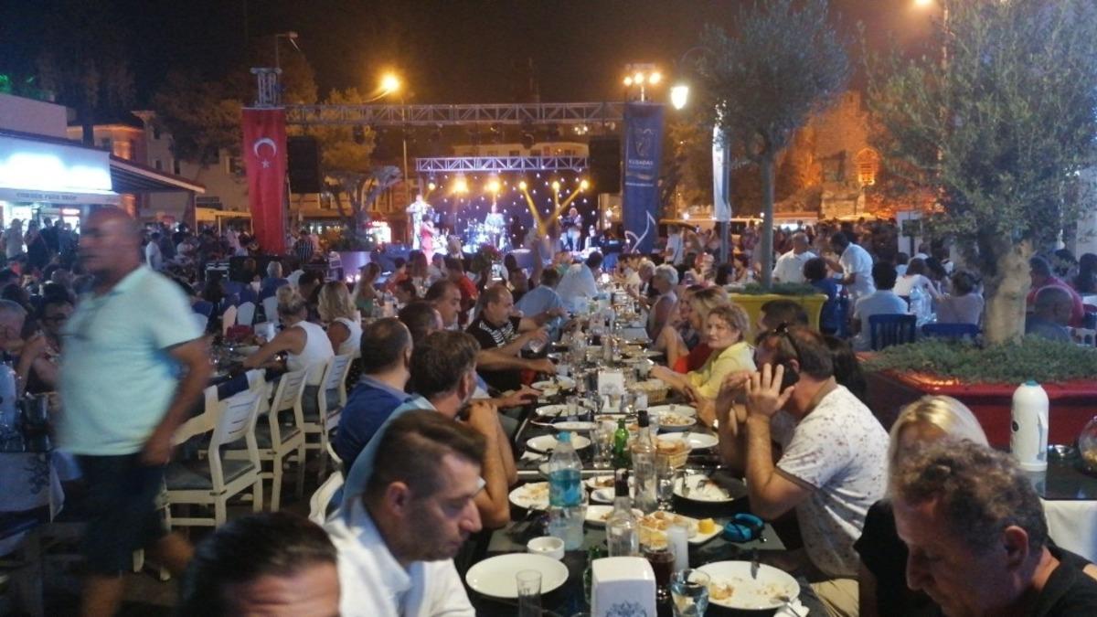 Kuşadası, salgın sonrası ilk kez moral buldu