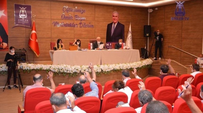 Efeler meclis toplantısı 50 bin kişiye ulaştı