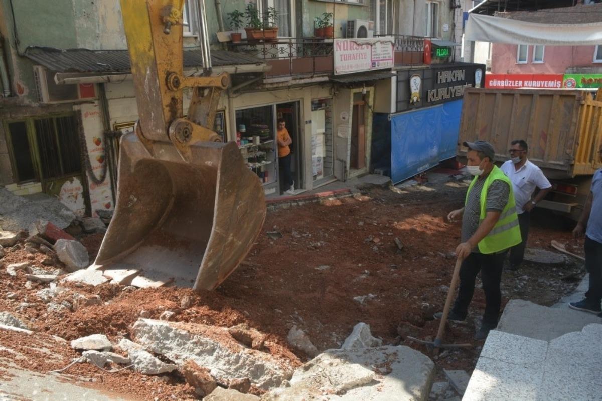 Bakımsız kalan Tavşantepe Caddesi yenileniyor