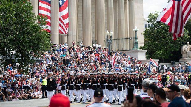 Washington DC'deki töreni her yıl milyonlarca insan da ekrandan izliyordu