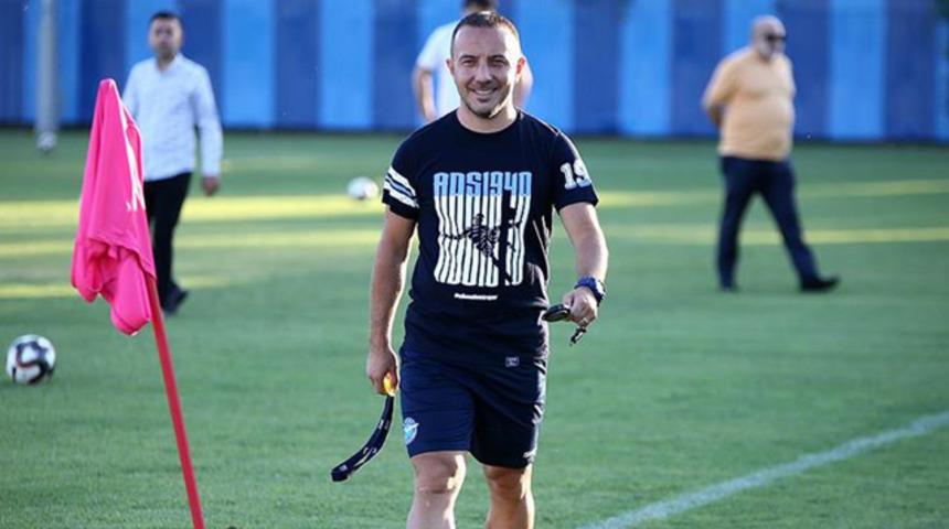 Adana Demirspor, S&uuml;per Lig'e şampiyon olarak &ccedil;ıkmak istiyor