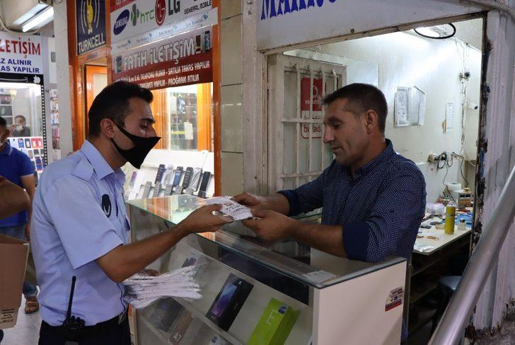 Şanlıurfa’da esnafa ücretsiz maske dağıtımı G3