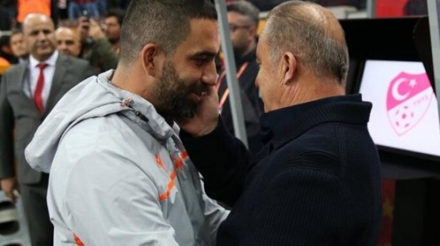 Arda Turan'la anlaşma tamam! Florya'ya d&ouml;n&uuml;yor...