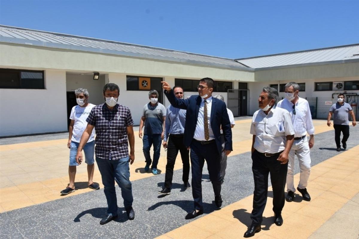 Gen&ccedil;lik ve Spor M&uuml;d&uuml;r&uuml; Demir Silifke&rsquo;de incelemelerde bulundu