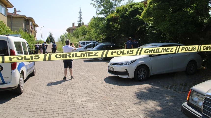 Kiraladığı otomobili almaya gitti, arka koltukta ceset buldu