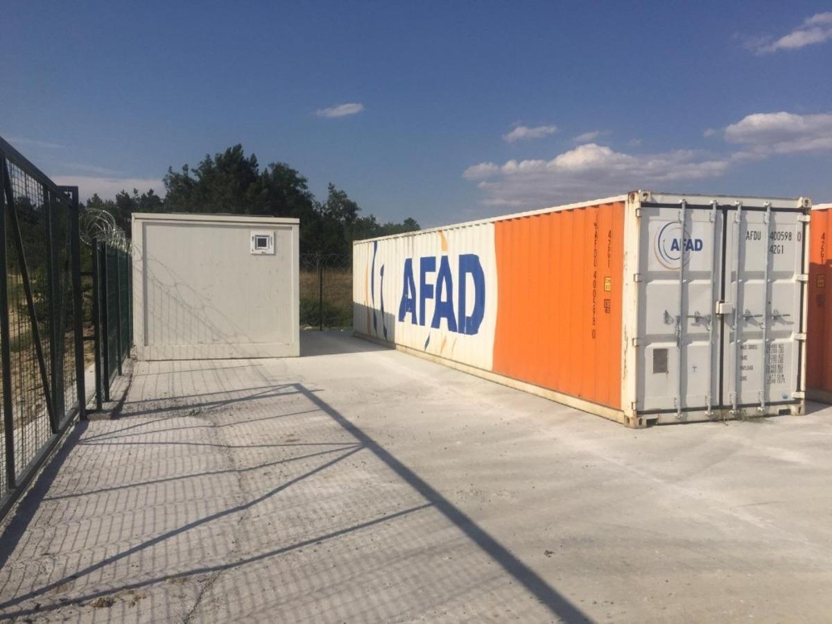 10 adet konteyner ile AFAD Edirne cep deposu hazır