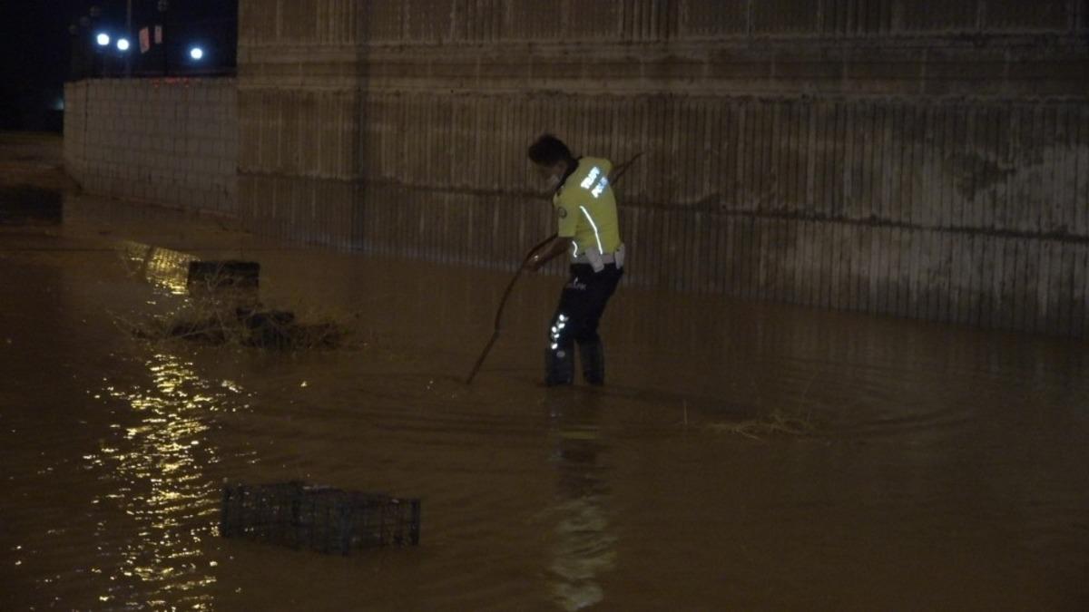 Denizli&rsquo;de ani yağış hayatı olumsuz etkiledi