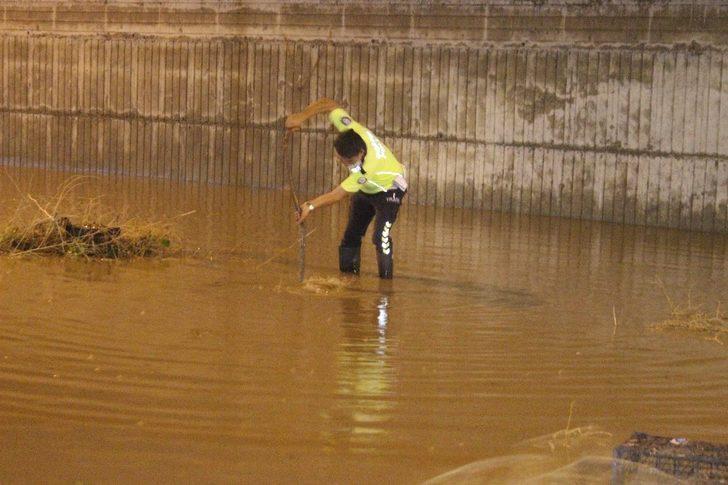 Denizli’de ani yağış hayatı olumsuz etkiledi G5