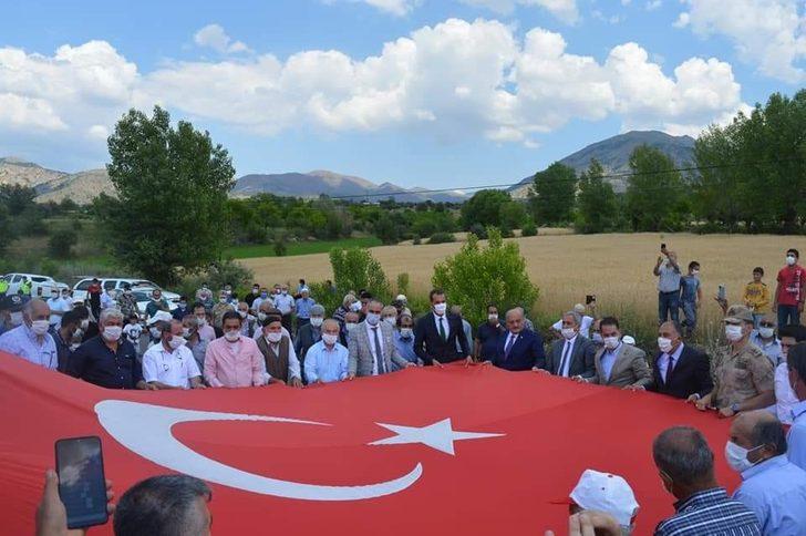 Milletvekili Karaman, şehidin adının verildiği çeşmenin açılışını yaptı G3