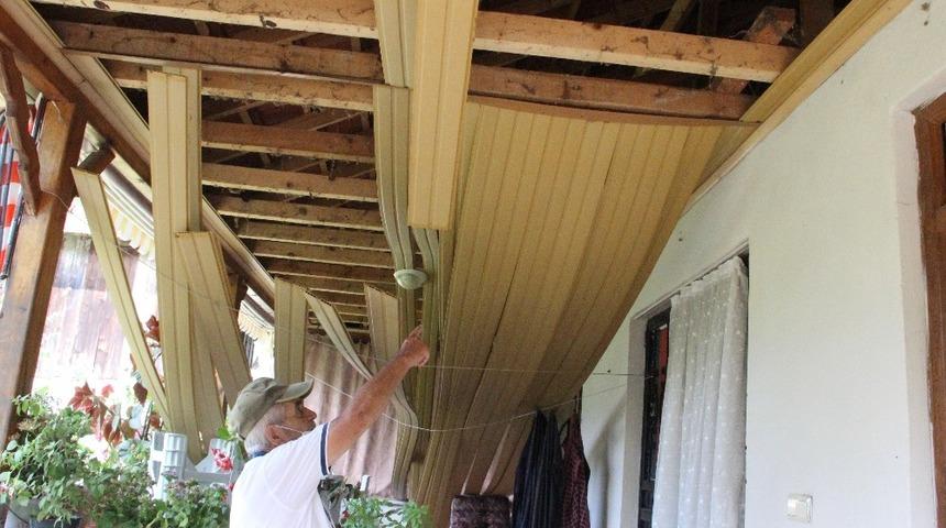 Havai fişek fabrikasındaki patlamada evleri hasar g&ouml;ren k&ouml;yl&uuml;ler isyan etti