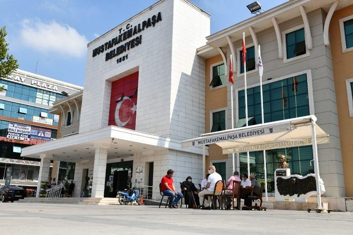 Kapı, randevu, bürokrasi ve hatta belediye dahi yok! G2