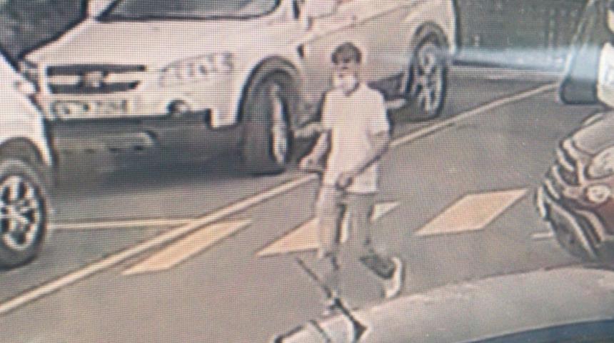 İstanbul'da siteye b&ouml;yle girdi! Ortalığı savaş alanına &ccedil;evirdi