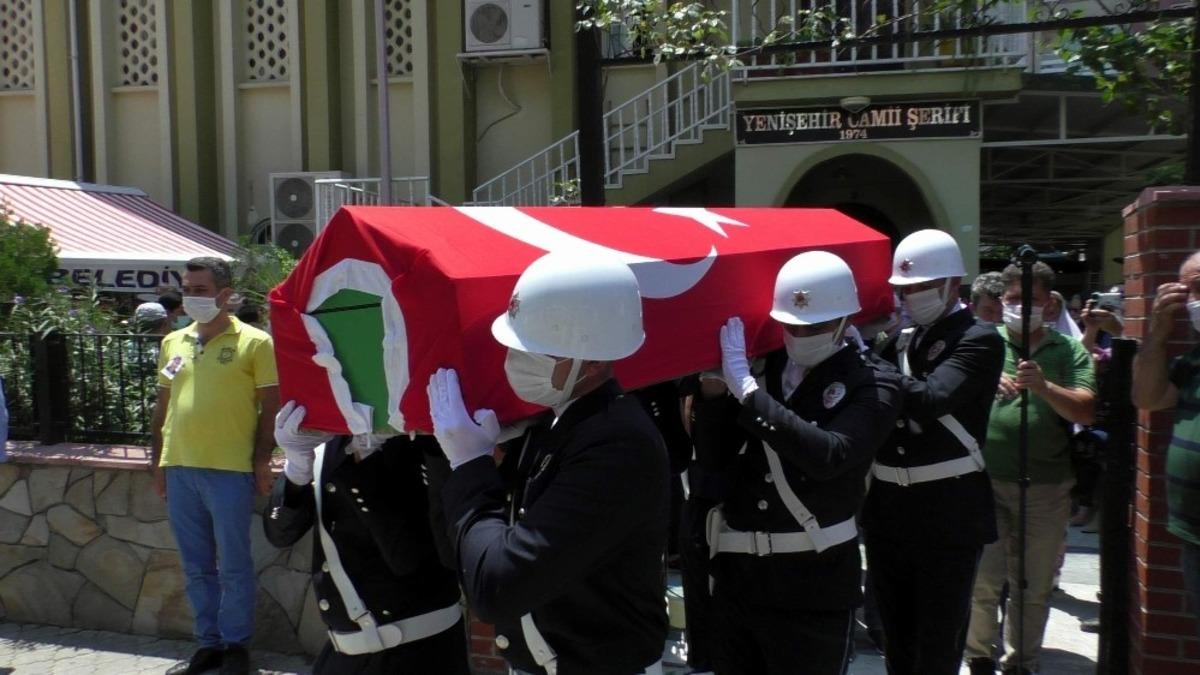 G&ouml;revi başında hayatını kaybeden polise son g&ouml;rev