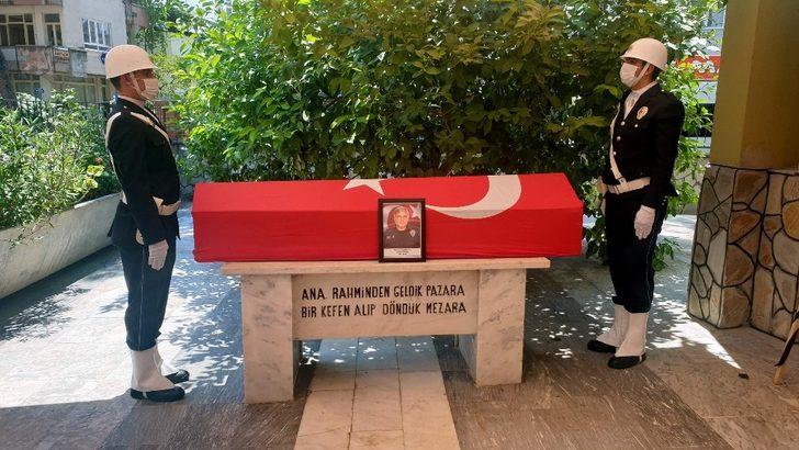 Görevi başında hayatını kaybeden polise son görev G3