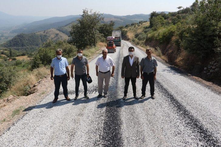 Manisa’da 11 kilometrelik grup yolunda asfalt uygulaması başladı G3