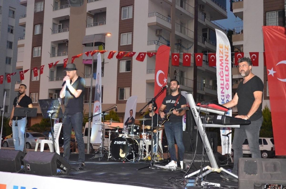 Mersin B&uuml;y&uuml;kşehir Belediyesi&rsquo;nin konserleri kente yayılıyor