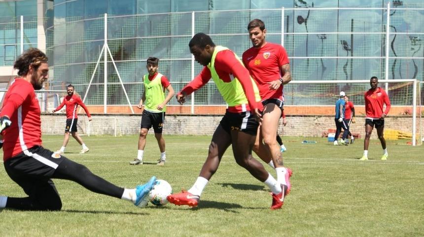 Kayserispor&rsquo;da testler negatif &ccedil;ıktı