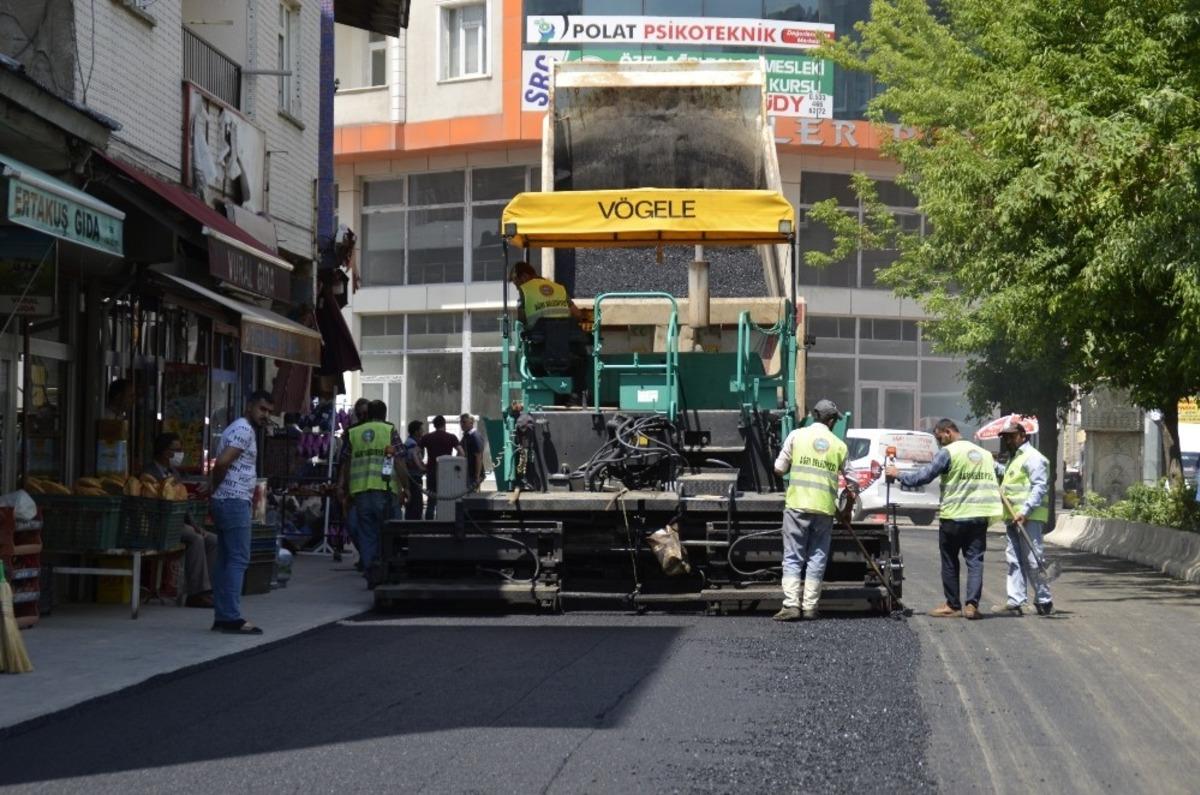 Ağrı&rsquo;da asfalt &ccedil;alışmaları yıl sonuna kadar tamamlanacak