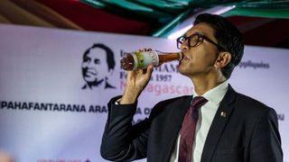 'Koronavirüs ilacı' diyerek içmişti! Madagaskar'da flaş gelişme