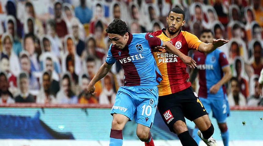 Abd&uuml;lkadir &Ouml;m&uuml;r'den alkışlanacak hareket