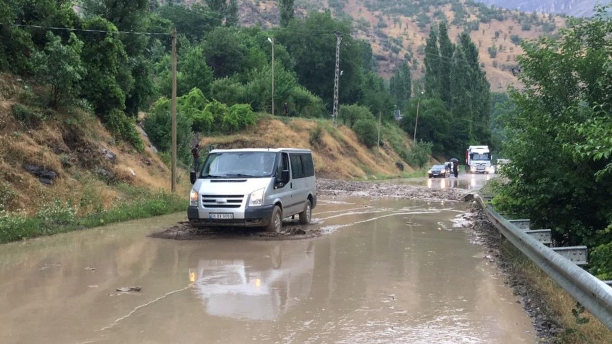 Hakkari-&Ccedil;ukurca yolunda sel