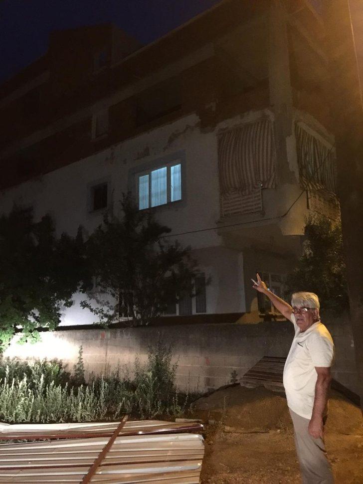 Fırtına, Alaşehir’de büyük hasara neden oldu G2