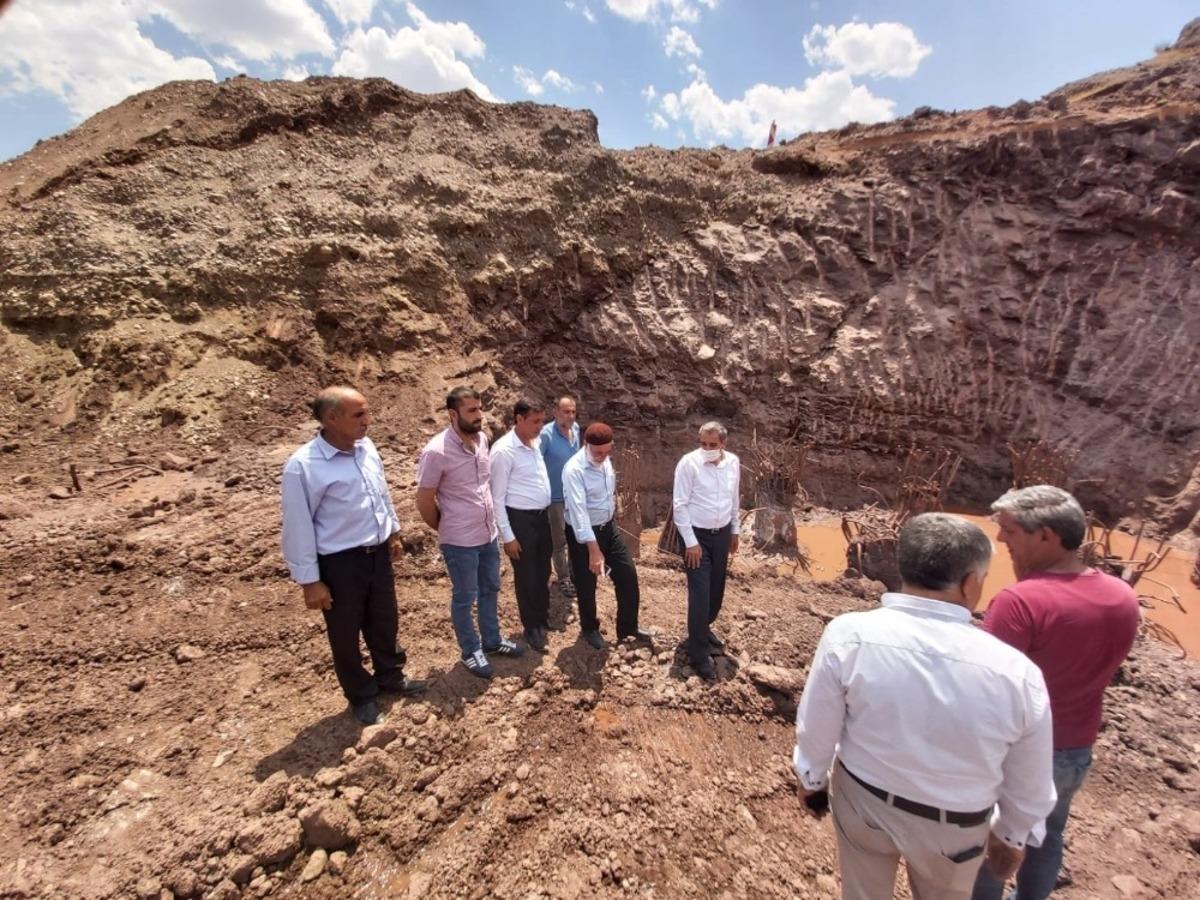 Başkan Erdoğan, Gerger il&ccedil;esinde &ccedil;alışmaları yerinde inceledi