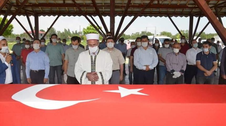 Kıbrıs Gazisi İhsan Malk, son yolculuğuna uğurlandı