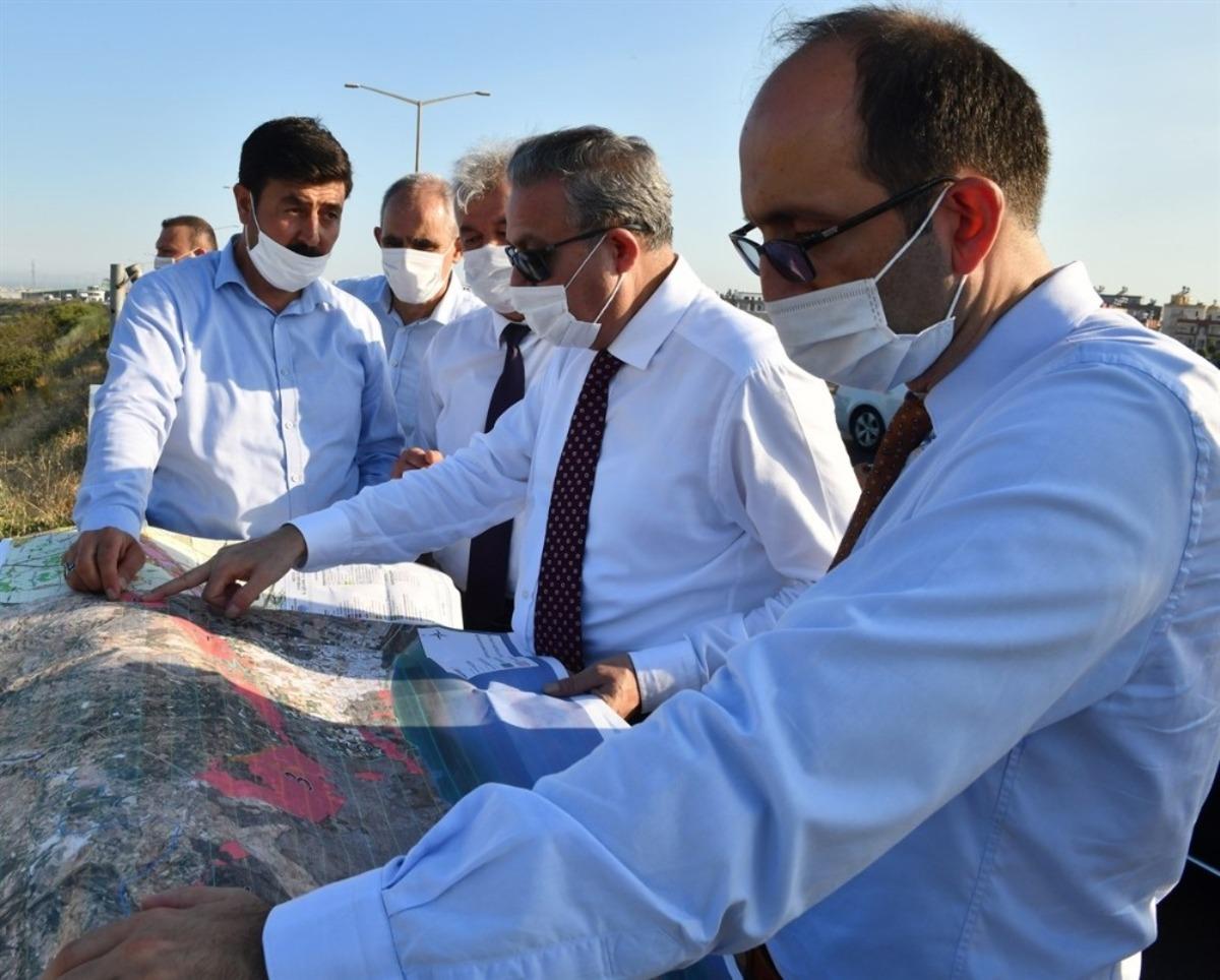 Vali Su, M&uuml;ft&uuml; Deresinde incelemelerde bulundu