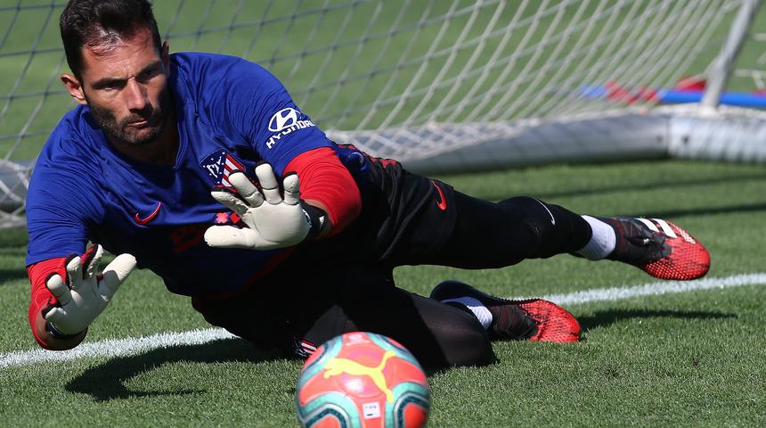 Galatasaray'dan kaleye b&uuml;y&uuml;k tecr&uuml;be: Antonio Adan