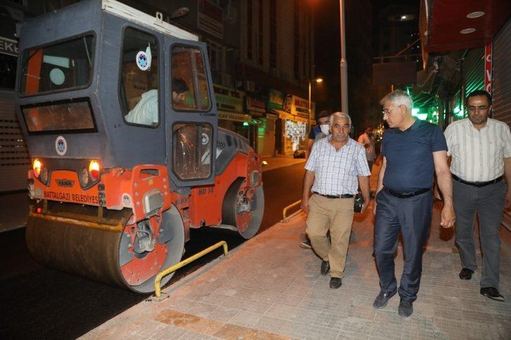 Battalgazi belediyesi sokakları asfaltlamaya devam ediyor G2