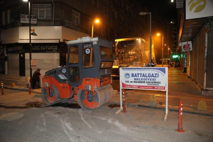 Battalgazi belediyesi sokakları asfaltlamaya devam ediyor G3