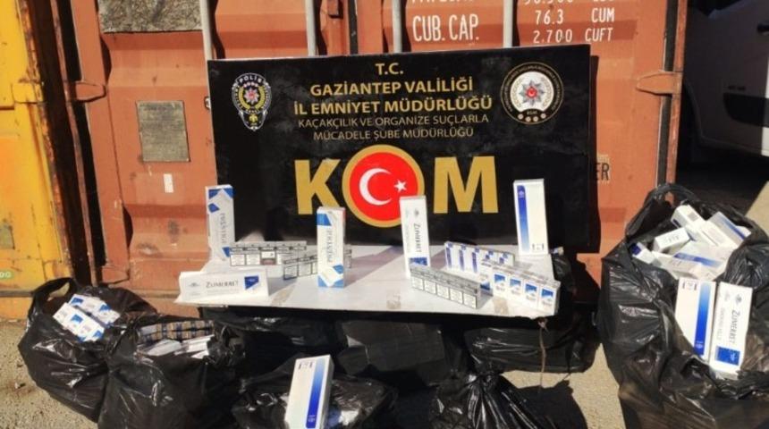 Bir evde 2750 paket ka&ccedil;ak sigara ele ge&ccedil;irildi