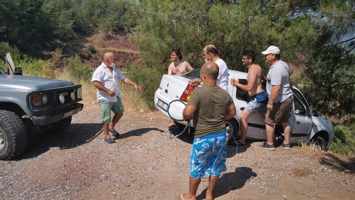 Uçuruma düşmekten son anda kurtuldular G2