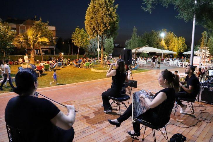 Saruhanlı Belediyesi canlı müzik sezonunu açtı G3