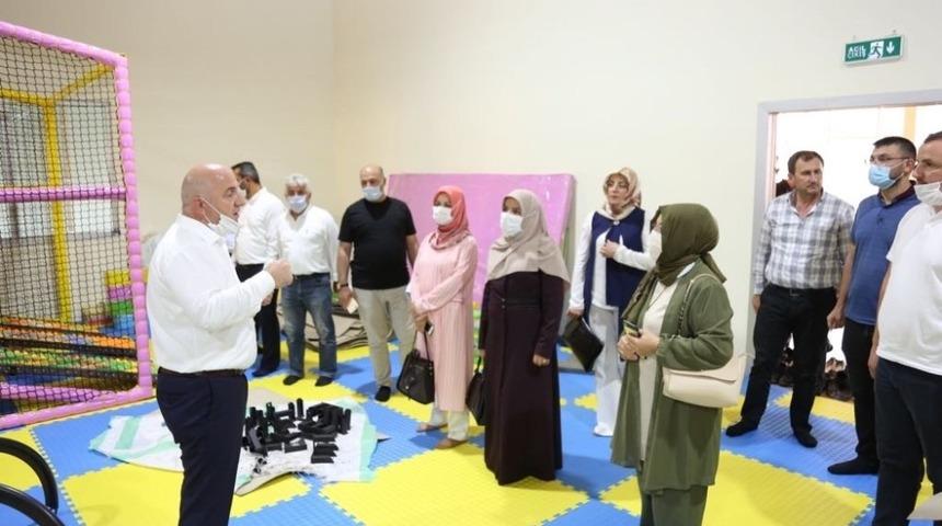 Anneler spor yaparken &ccedil;ocuklar oyun oynayacak