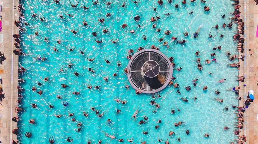 Yüzme Havuzlarına Dikkat Edin! Hijyen Kurallarına Uymayan Havuzlar Enfeksiyona Neden Oluyor