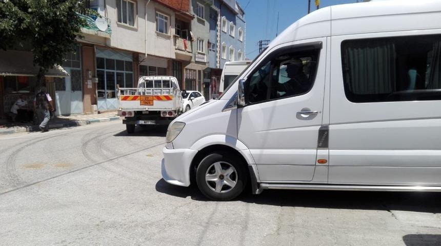 Duyarsız s&uuml;r&uuml;c&uuml;ler kazalara davetiye &ccedil;ıkartıyor