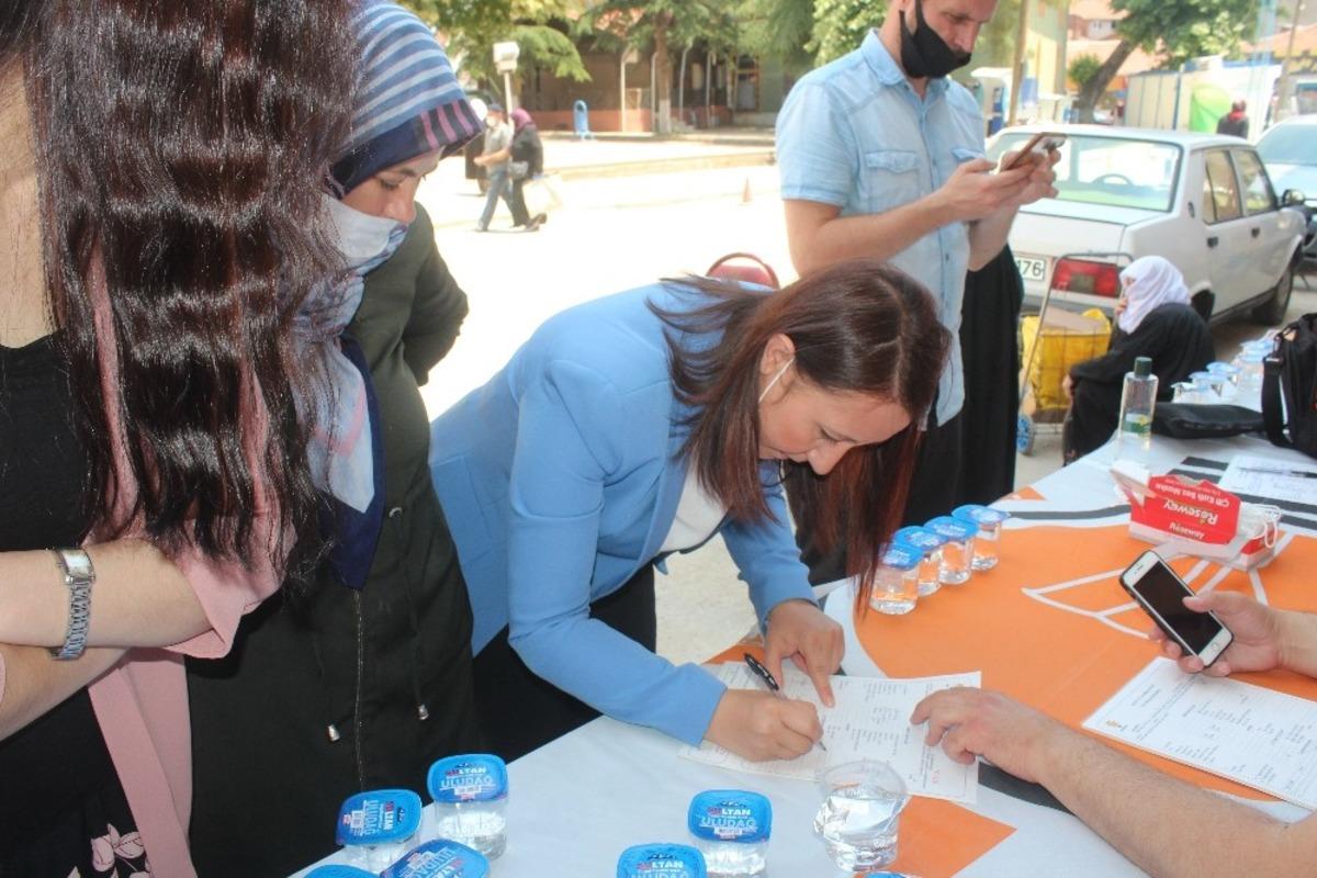 AK Parti Pazaryeri il&ccedil;esinde &uuml;ye sayısını arttırdı