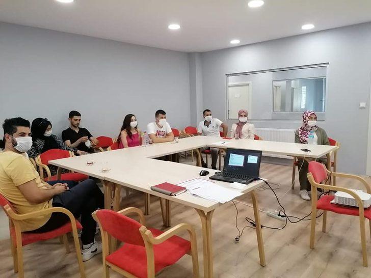 Çiftlere evlilik eğitimi verildi G2