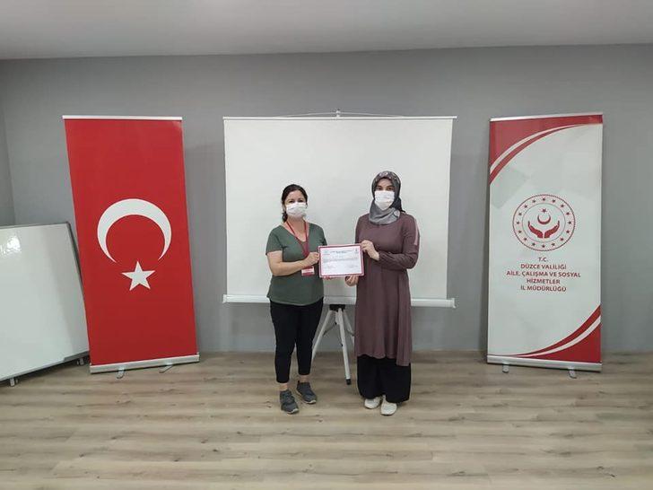 Çiftlere evlilik eğitimi verildi G5