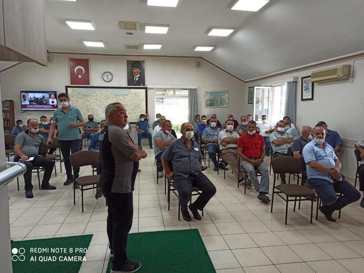 Kamyonculara doğal afet bilgilendirmesi yapıldı G3