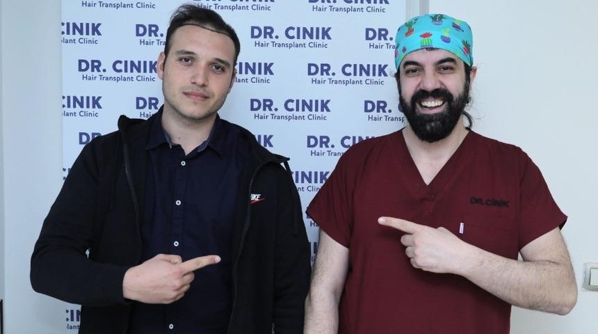 Dr. Emrah &Ccedil;inik:&rdquo;Sa&ccedil; ekiminin tarihi 1822&rsquo;ye kadar dayanır&rdquo;