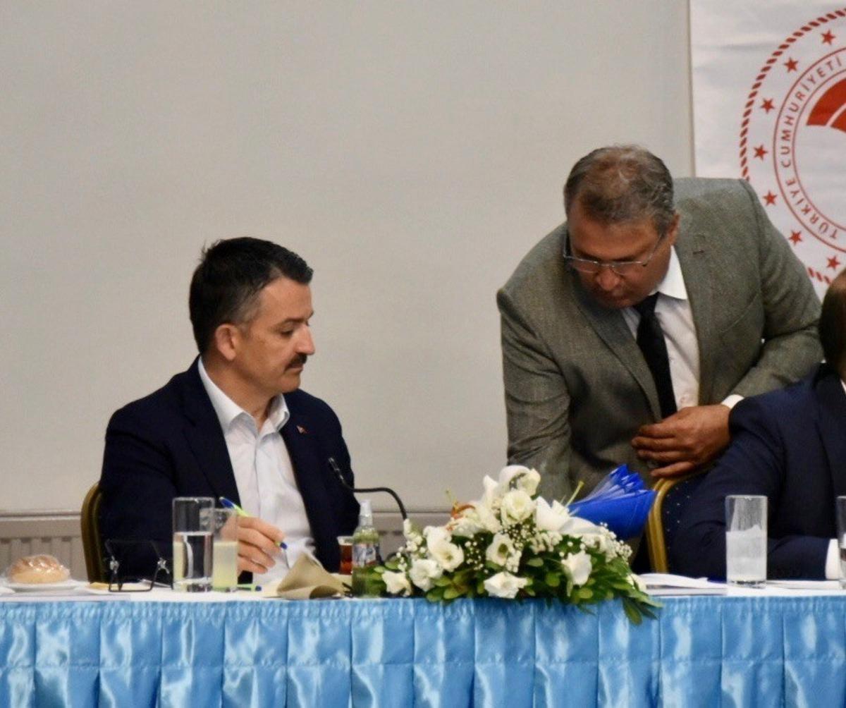 Başkan &Ccedil;er&ccedil;i, Bakan Pakdemirli&rsquo;ye sunum yaptı
