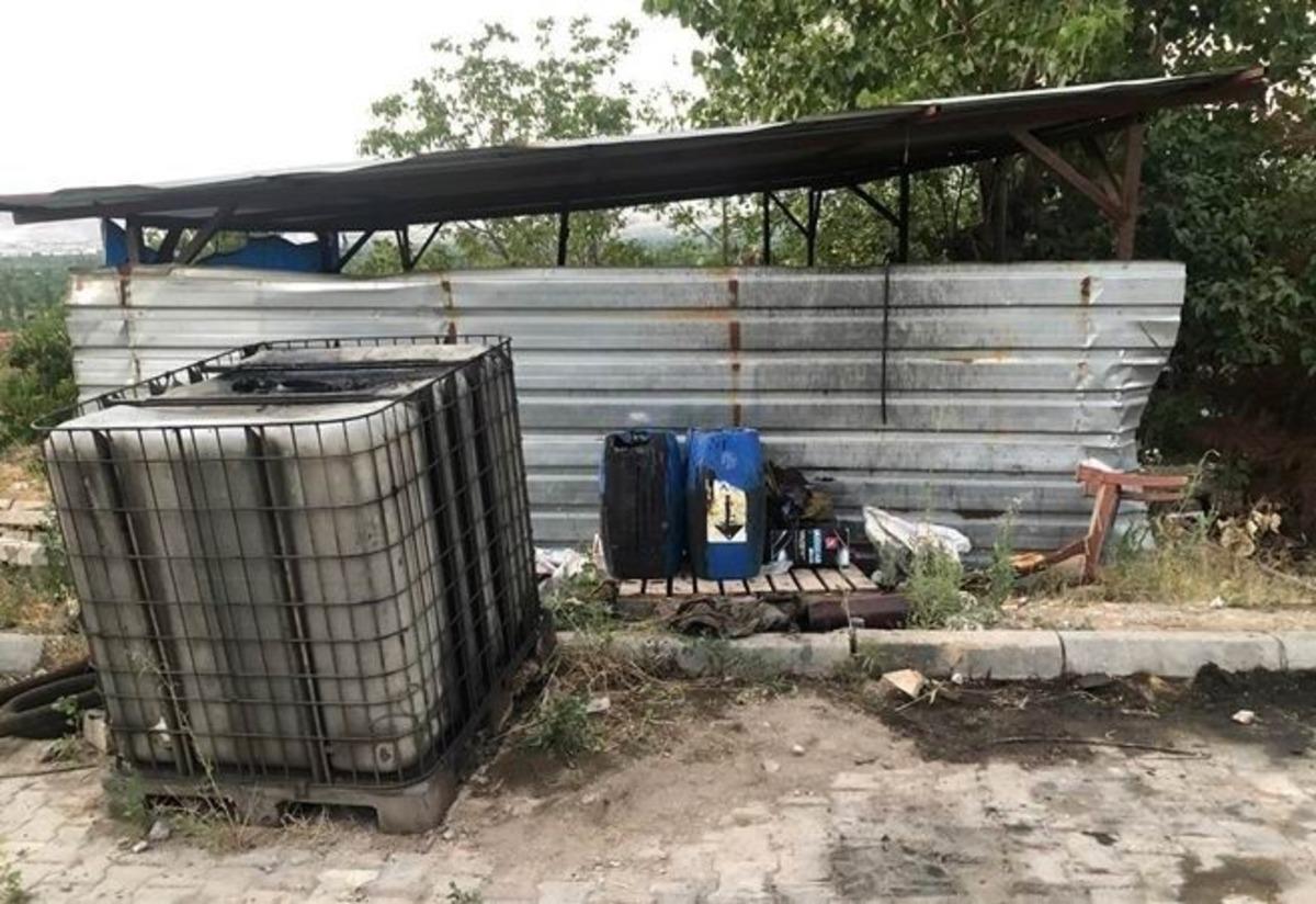 Ş&uuml;pheli ara&ccedil;tan 4,5 ton ka&ccedil;ak akaryakıt yakalandı
