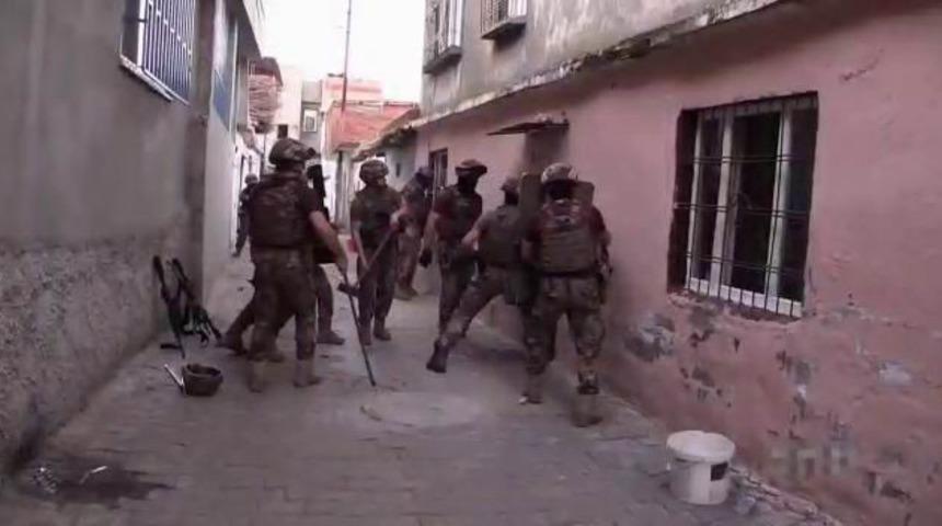 Diyarbakır’da hava destekli uyuşturucu operasyonu! 38 kişi gözaltına alındı