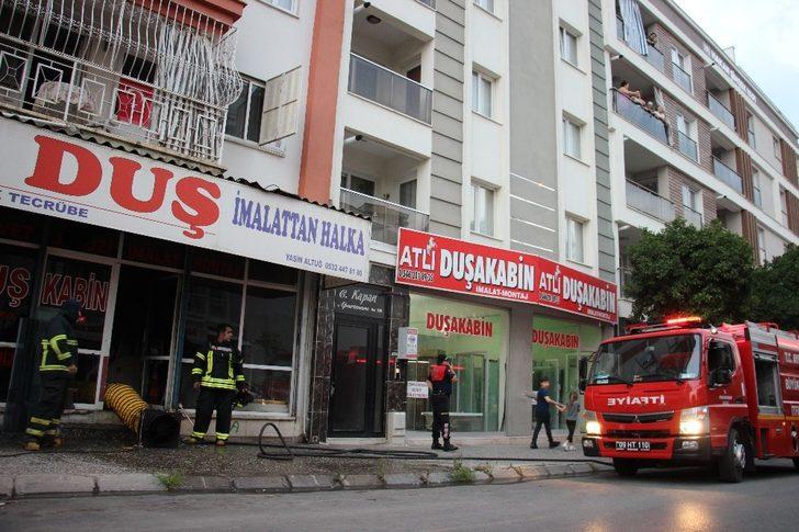 Aydın’da iş yeri yangını paniğe neden oldu G5