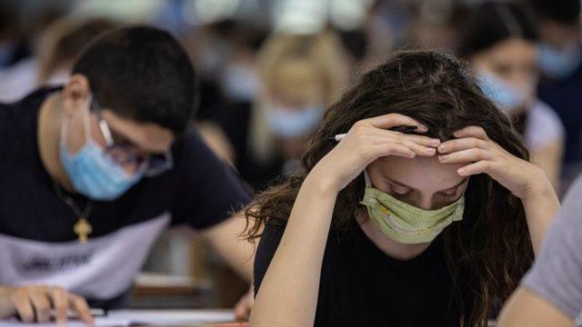 ‘‘Çevrimiçi Eğitim Alan Yabancı Öğrenciler Sınır Dışı Edilebilir’’