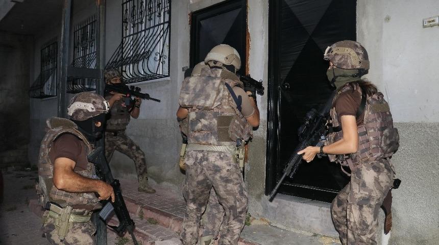 Adana merkezli 4 ilde uyuşturucu operasyonu: 40 g&ouml;zaltı kararı